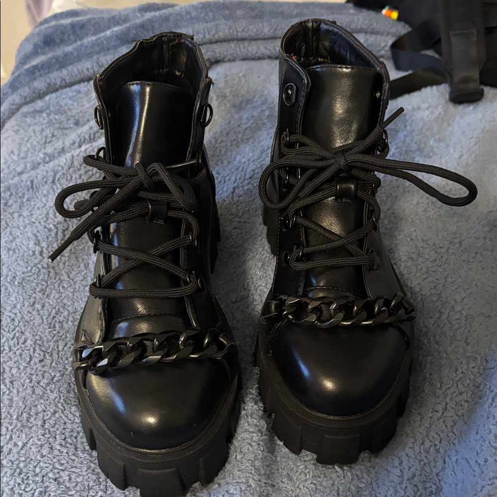 Fashion Nova Black Combat Boots